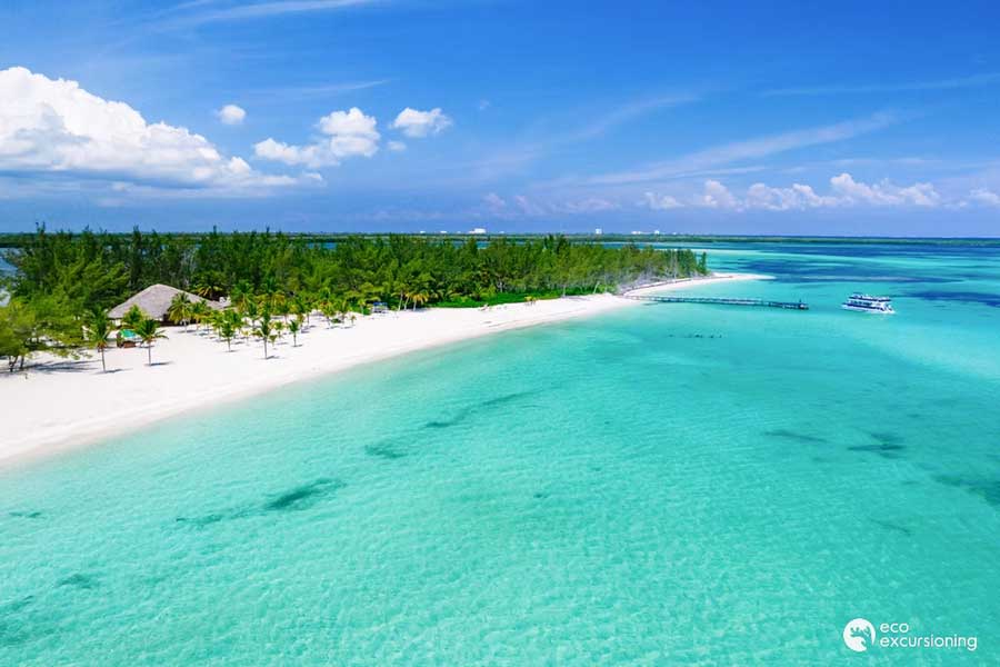 ECO - Isla Pasión Cozumel en Catamarán con Club de Playa